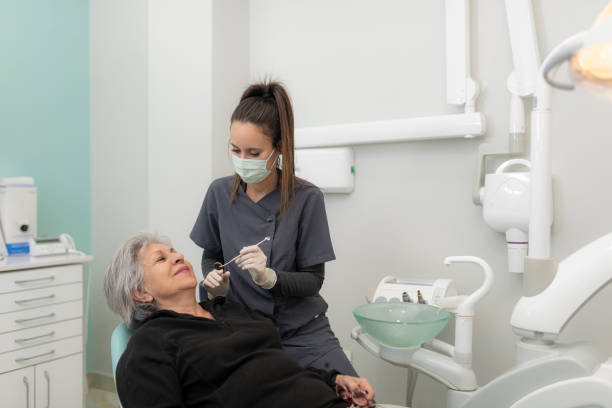 Best Emergency Dentist for Knocked-Out Tooth in Zellwood, FL